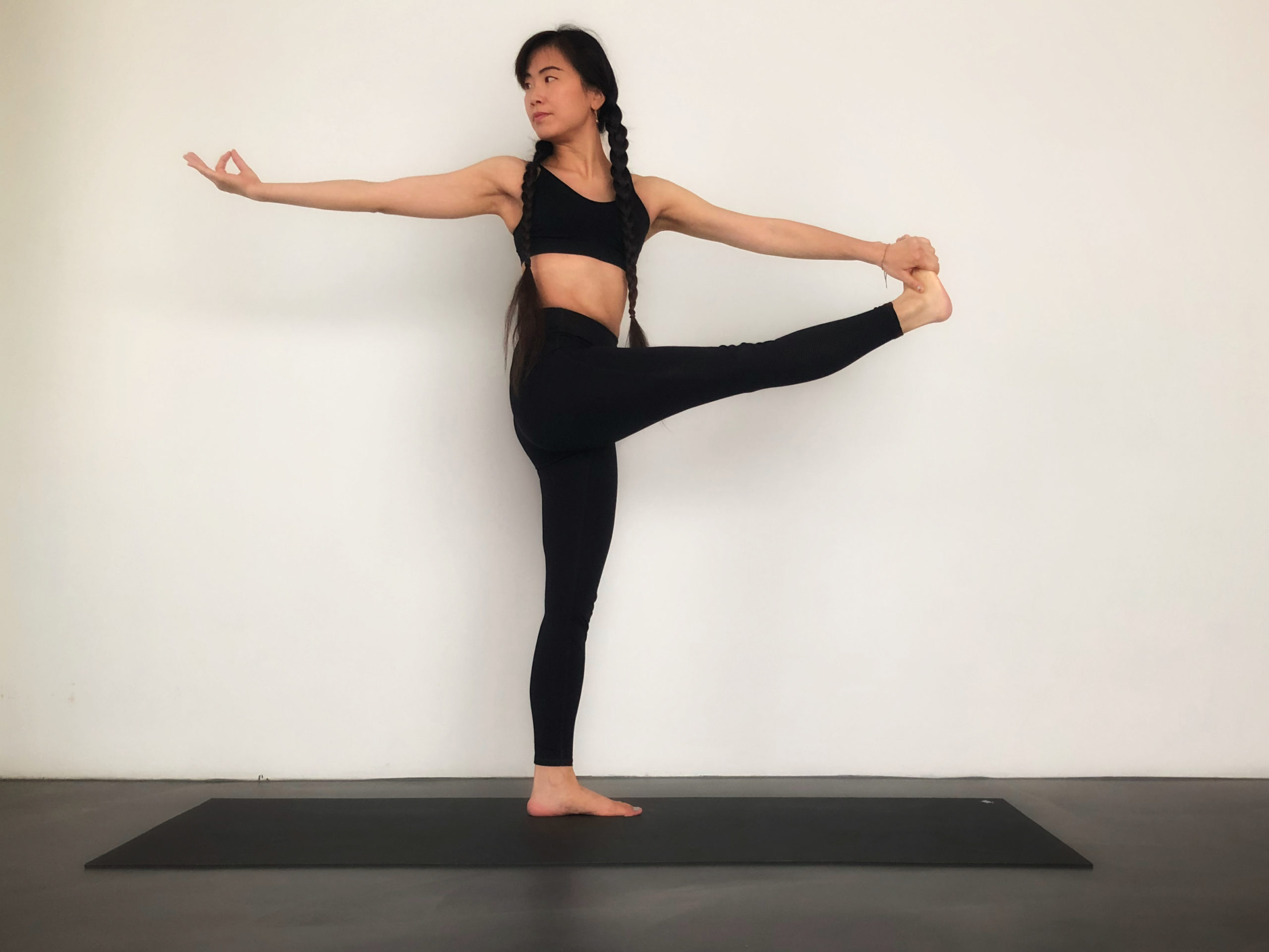 Advanced Vinyasa with Yiwen: The series - Rumahyoga